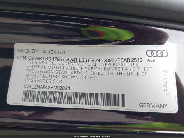 2017 AUDI A4 WAUENAF42HN028241 Photo 8