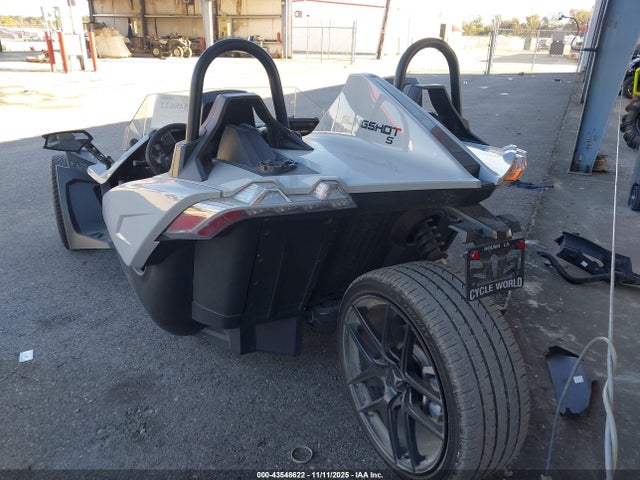 2022 POLARIS SLINGSHOT 57XAATHD3N8150873 Photo 2