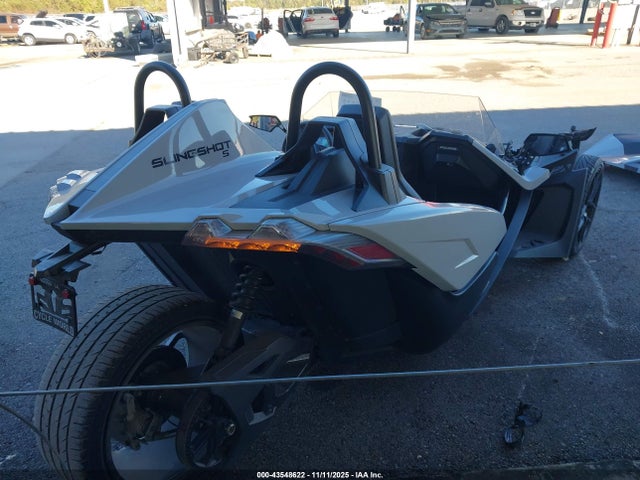 2022 POLARIS SLINGSHOT 57XAATHD3N8150873 Photo 3