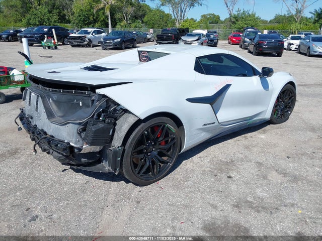 2024 CHEVROLET CORVETTE Z06 1G1YE3D35R5606378 Photo 3
