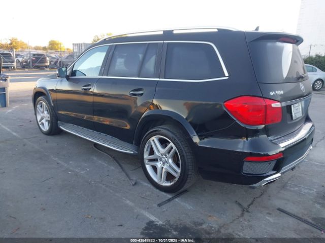 2015 MERCEDES-BENZ GL 550 4JGDF7DE6FA441144 Photo 2