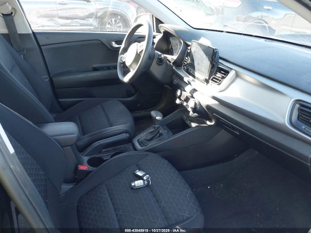 2023 KIA RIO 5-DOOR 3KPA25AD8PE518162 Photo 4