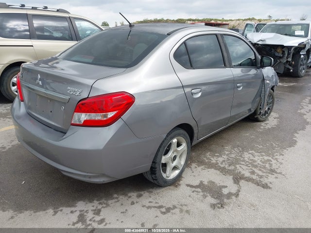 2017 MITSUBISHI MIRAGE G4 ML32F3FJ8HHF15453 Photo 3
