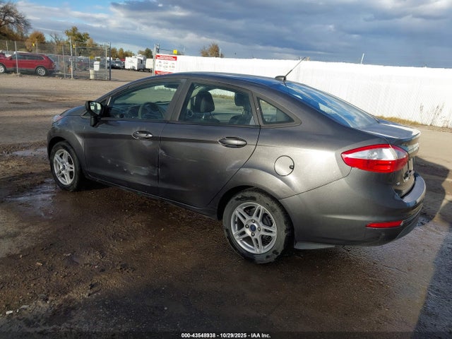 Ford FIESTA SE 2017 3FADP4BJ2HM119001 Image 3