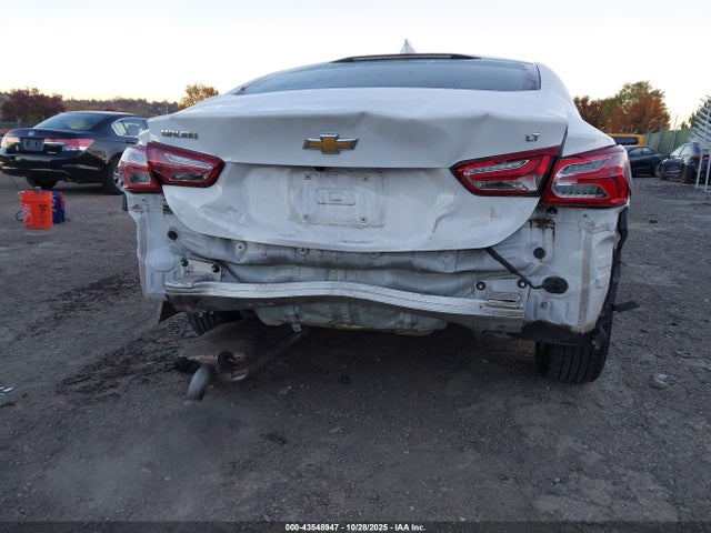 2021 CHEVROLET MALIBU 1G1ZD5ST5MF011426 Photo 5
