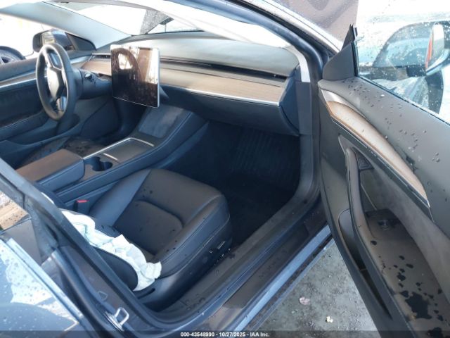 2023 TESLA MODEL 3 5YJ3E1EA7PF700065 Photo 4