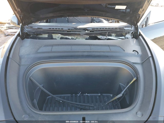 2025 TESLA MODEL Y 7SAYGAEE5SF216328 Photo 9