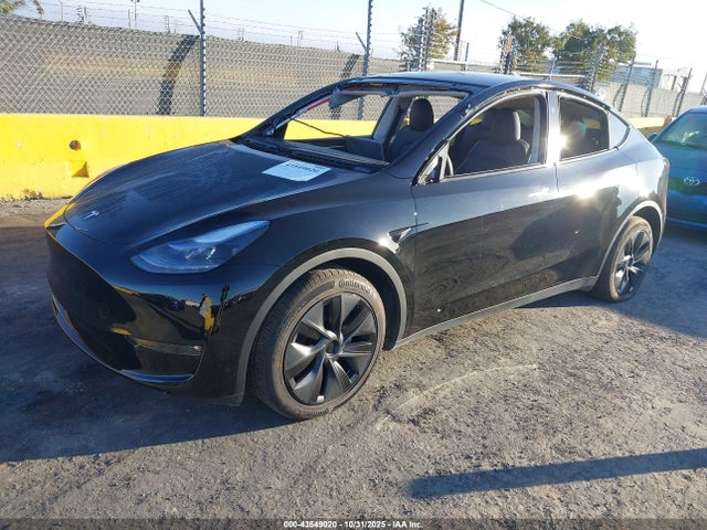 2025 TESLA MODEL Y 7SAYGAEE5SF216328 Photo 1