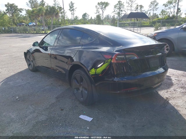 2023 TESLA MODEL 3 5YJ3E1EA2PF582751 Photo 2
