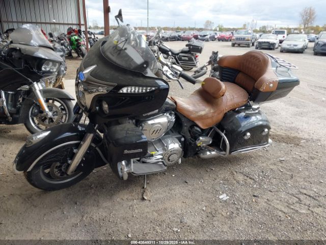 2015 INDIAN MOTORCYCLE CO. ROADMASTER 56KTRAAA6F3321154 Photo 1
