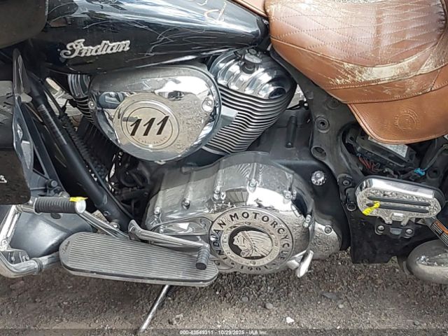2015 INDIAN MOTORCYCLE CO. ROADMASTER 56KTRAAA6F3321154 Photo 8