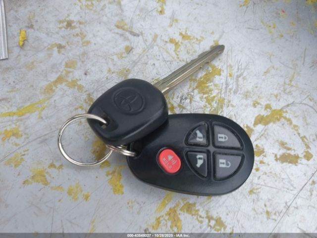 2018 TOYOTA SIENNA 5TDKZ3DC6JS931881 Photo 10