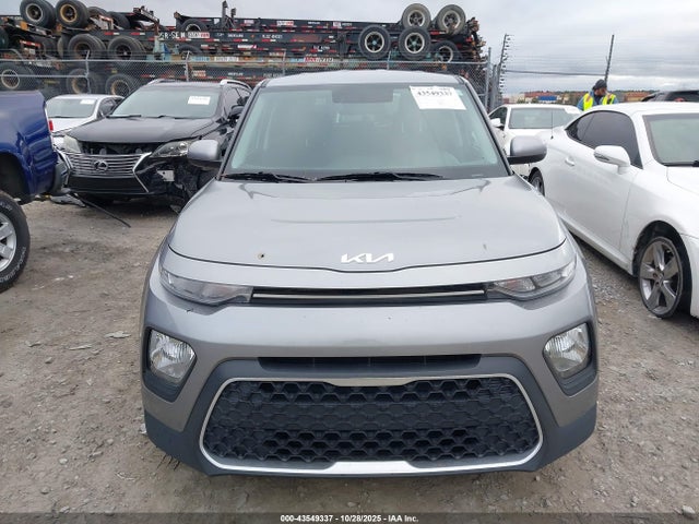 KIA SOUL LX 2022 KNDJ23AU3N7820475 Image 12