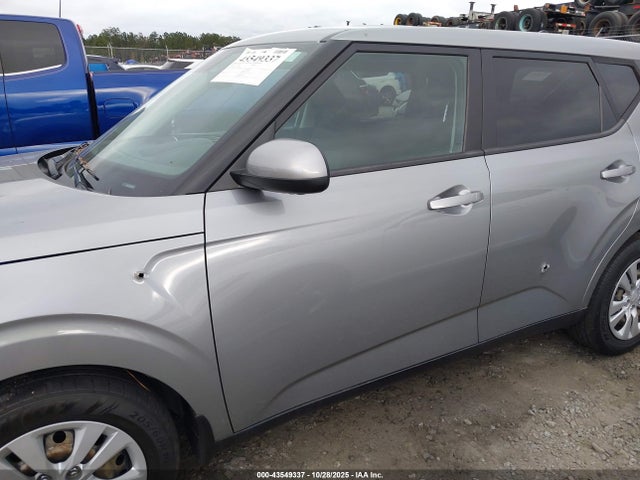 KIA SOUL LX 2022 KNDJ23AU3N7820475 Image 6