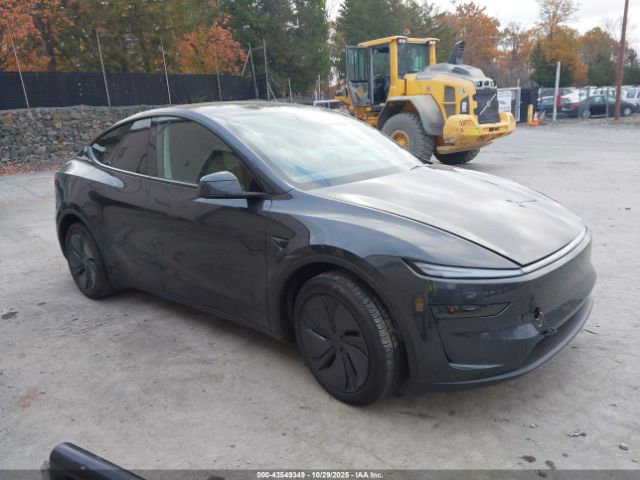 2026 TESLA MODEL Y 7SAYGDEE1TF447021