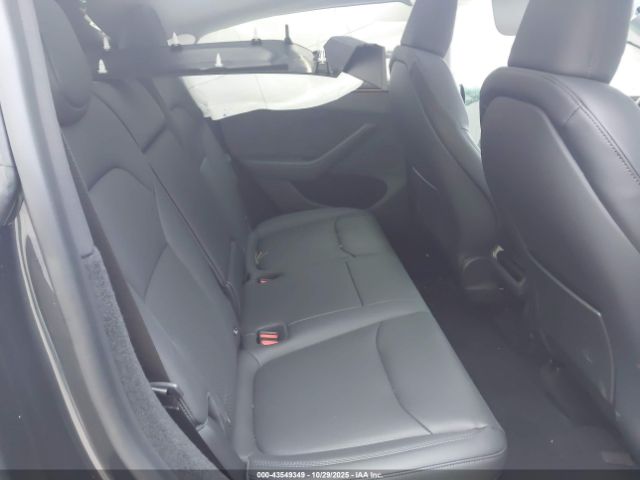 2026 TESLA MODEL Y 7SAYGDEE1TF447021 Photo 7