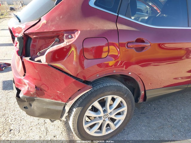 JN1BJ1AV2MW305852 Nissan Rogue Sport S Fwd Xtronic Cvt