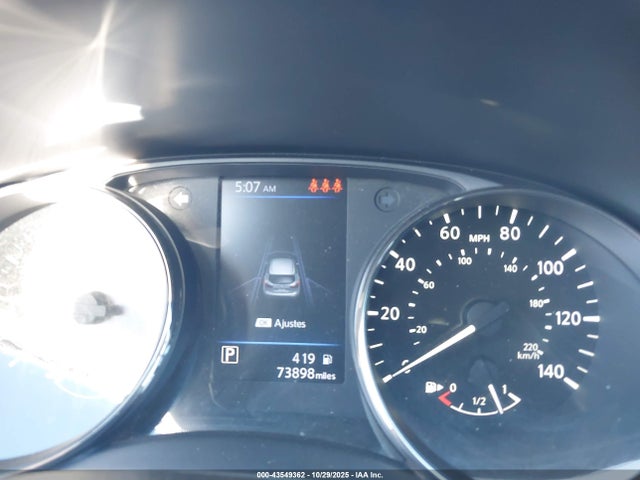 JN1BJ1AV2MW305852 Nissan Rogue Sport S Fwd Xtronic Cvt