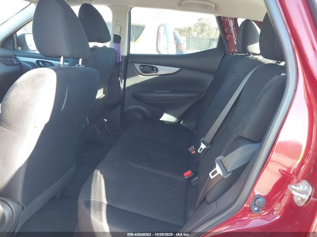 JN1BJ1AV2MW305852 Nissan Rogue Sport S Fwd Xtronic Cvt