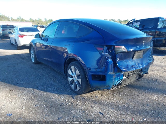 2021 TESLA MODEL Y 5YJYGDEE3MF263553 Photo 2