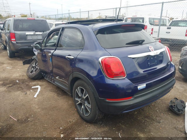 2016 FIAT 500X ZFBCFYBT0GP333169 Photo 2