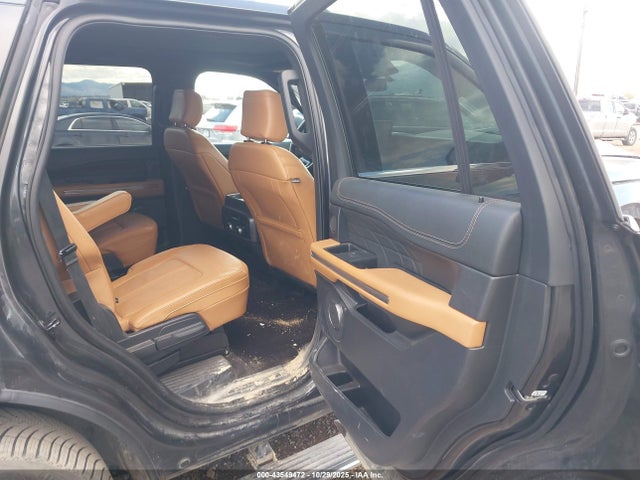 1FMJU1MT9NEA60349 Ford Expedition Platinum