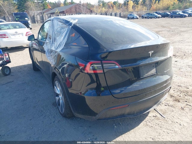 2021 TESLA MODEL Y 5YJYGDEE8MF081069 Photo 2