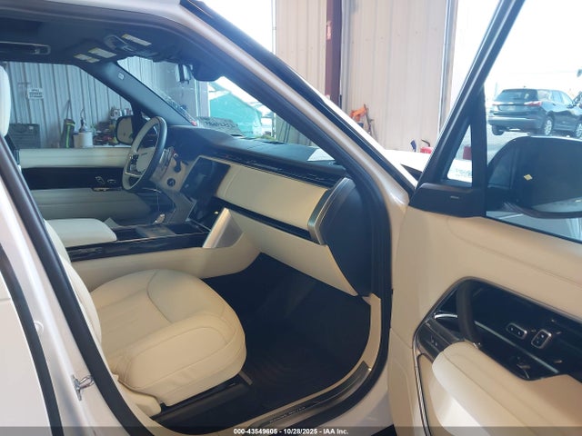 SALKPBFU5SA298531 Land Rover Range Rover P400 Se 7 Seat