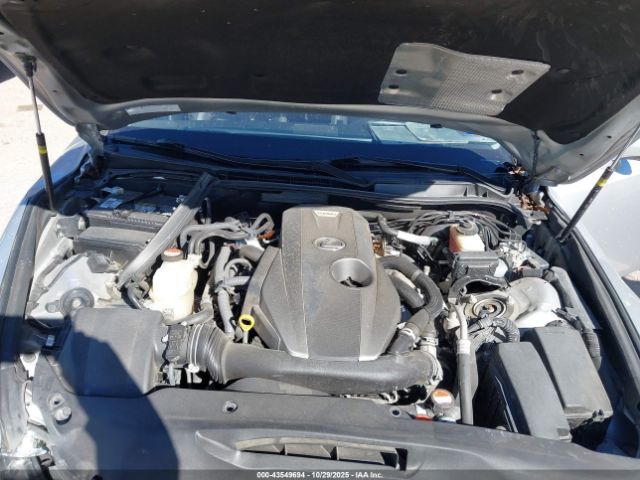 2016 LEXUS IS 200T JTHBA1D22G5001847 Photo 9