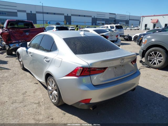 2016 LEXUS IS 200T JTHBA1D22G5001847 Photo 2