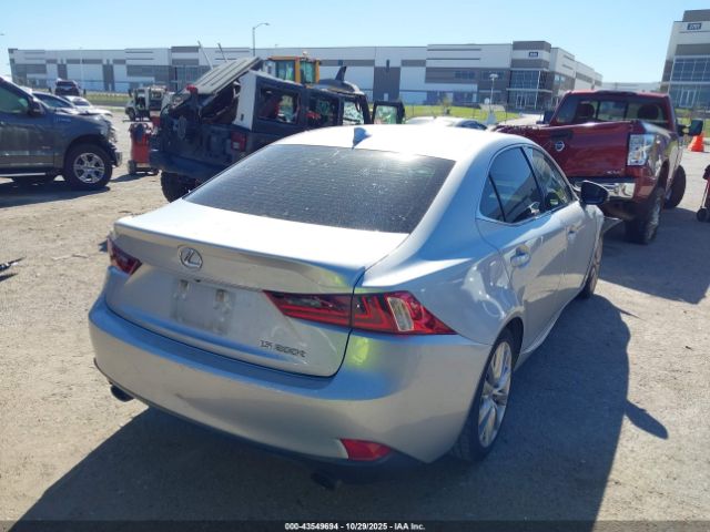 2016 LEXUS IS 200T JTHBA1D22G5001847 Photo 3