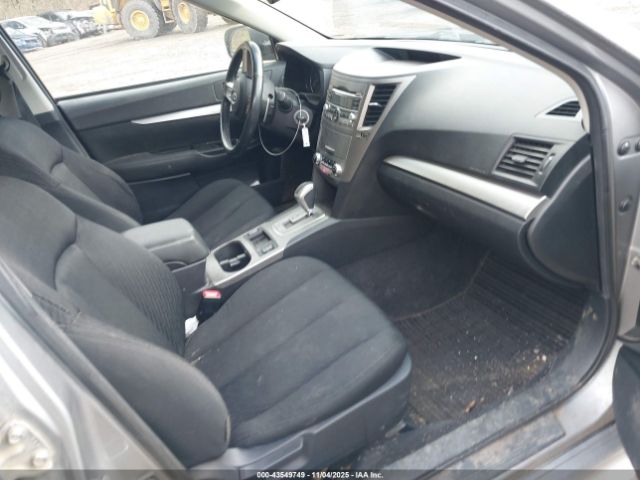 2011 SUBARU LEGACY 4S3BMBC60B3213184 Photo 4