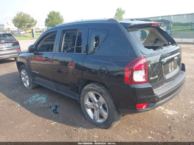 2014 JEEP COMPASS 1C4NJDEB9ED717291 Photo 2