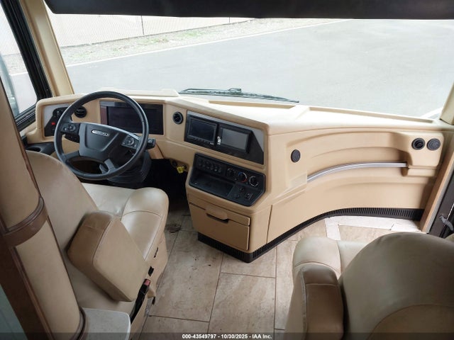 Freightliner cummins b6.7 2023 4UZACHFCXPCUD9444 Image 13