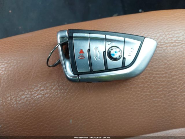 2019 BMW 740I WBA7E4C56KGV28504 Photo 10