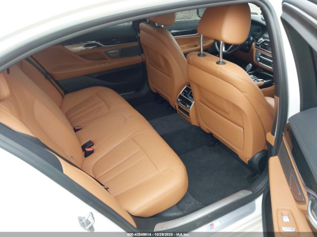 2019 BMW 740I WBA7E4C56KGV28504 Photo 7