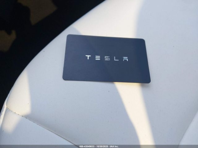 2021 TESLA MODEL Y 5YJYGDED6MF110348 Photo 10