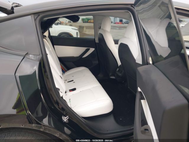 2021 TESLA MODEL Y 5YJYGDED6MF110348 Photo 7