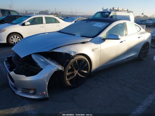 2015 TESLA MODEL S 5YJSA1H26FF085180 Photo 1
