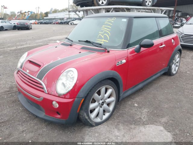 2006 MINI COOPER S WMWRE33506TN26893 Photo 1