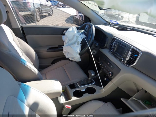 2018 KIA SPORTAGE KNDPMCAC2J7371635 Photo 4