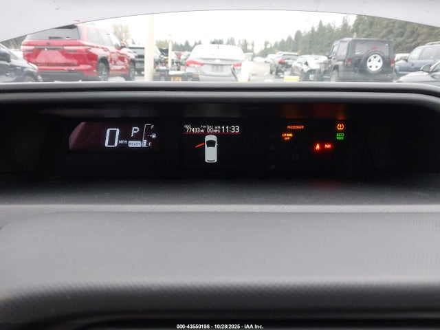 JTDKDTB31G1132016 Toyota Prius C One