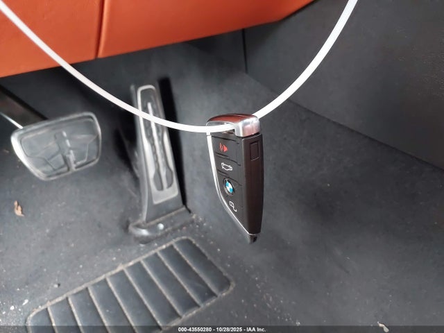 2023 BMW M3 WBS43AY08PFR38217 Photo 10