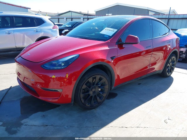 2023 TESLA MODEL Y 7SAYGDEE3PA175686 Photo 1