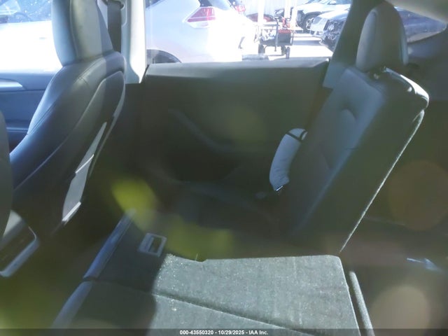 2023 TESLA MODEL Y 7SAYGDEE3PA175686 Photo 7