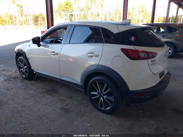 2018 MAZDA CX-3 JM1DKFC71J0303460 Photo 2
