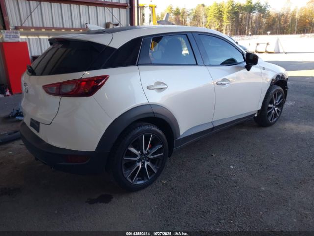 2018 MAZDA CX-3 JM1DKFC71J0303460 Photo 3