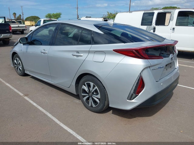 2019 TOYOTA PRIUS PRIME JTDKARFP4K3108802 Photo 2