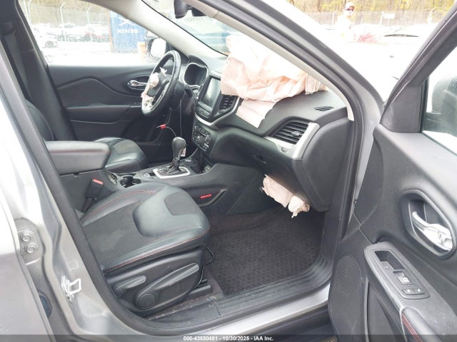 43550481 :رقم المزاد ، 1C4PJMBS8GW215232 vin ، 2016 Jeep Cherokee Trailhawk مزاد بيع