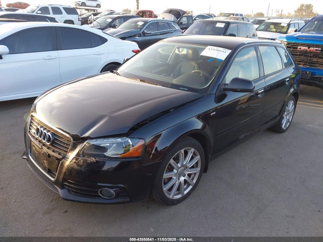 2012 AUDI A3 WAUMFAFM1CA014212 Photo 1
